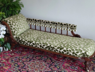 1000014663 Chaise full length